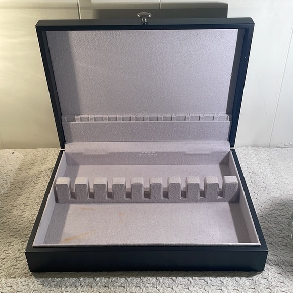 Reed and Barton Mahogany Flatware Chest - Picture 1 of 10